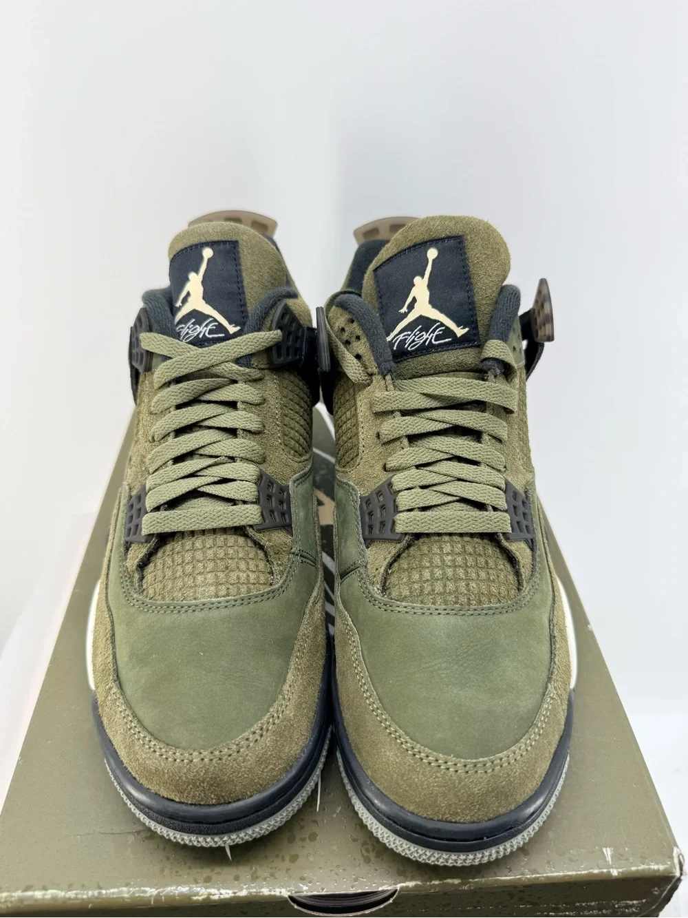 Jordan 4 Craft Olive size 9.5M/11W